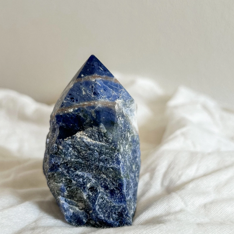punta grezza in Sodalite